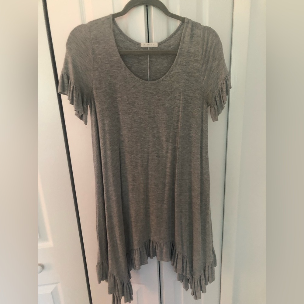 Reborn J gray Heathered top ruffles